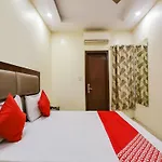 Oyo Hotel West India
