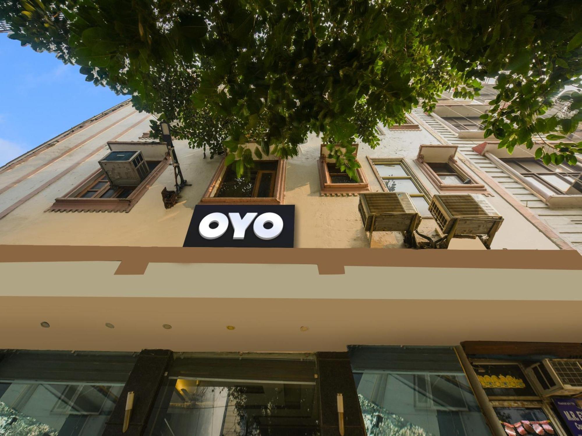 Oyo West India 3* New Delhi
