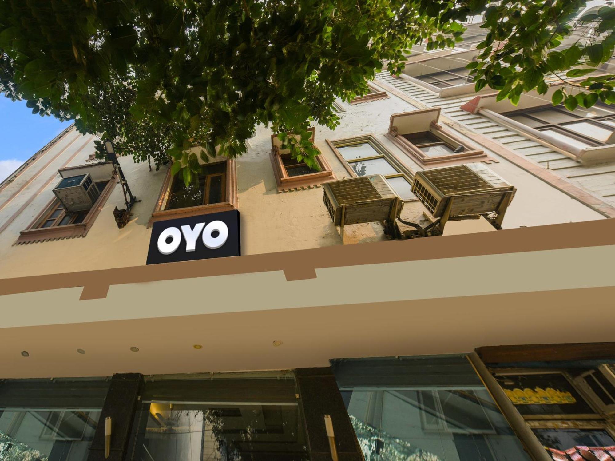 Hotel Oyo West India 3*